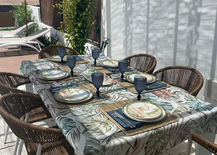 Serena Homes By Livvo *