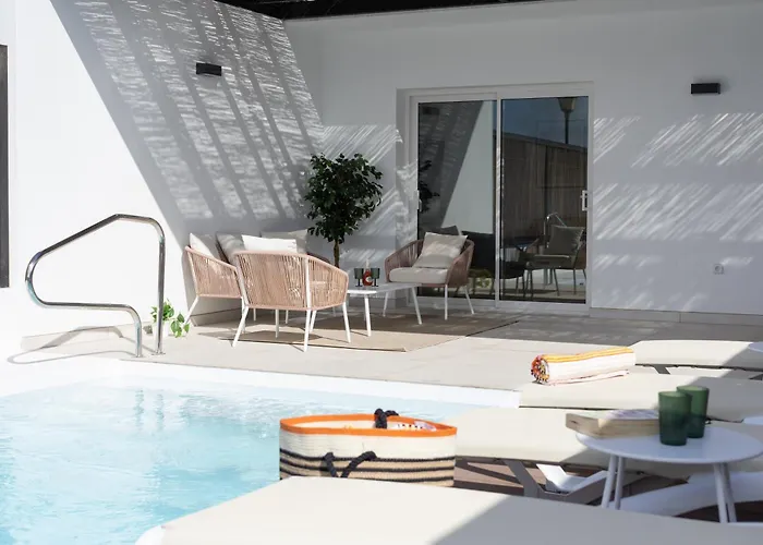 Serena Homes By Livvo