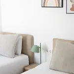 Serena Homes By Livvo 别墅