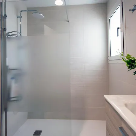 Serena Homes By Livvo