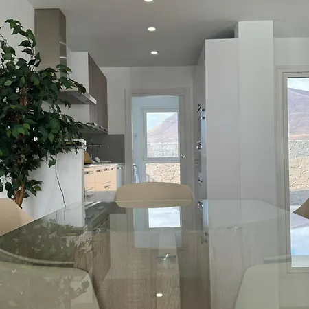 Serena Homes By Livvo * Playa Blanca (Lanzarote)