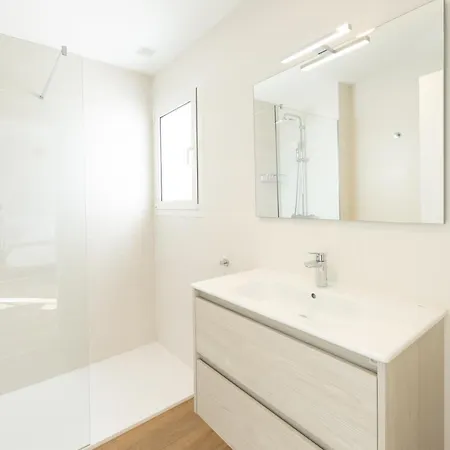 Serena Homes By Livvo