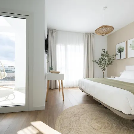 Serena Homes By Livvo Πλάγια Μπλάνκα