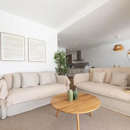 别墅 Serena Homes By Livvo *