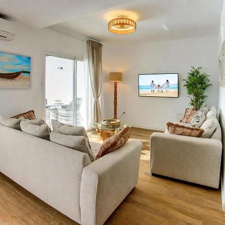 Serena Homes By Livvo *