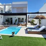 Villa Serena Homes By Livvo *