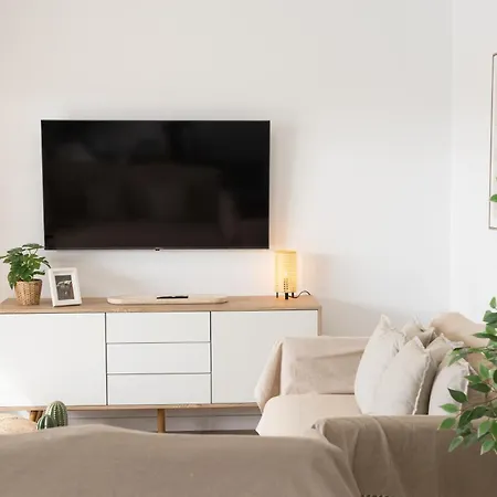 Vila Serena Homes By Livvo *