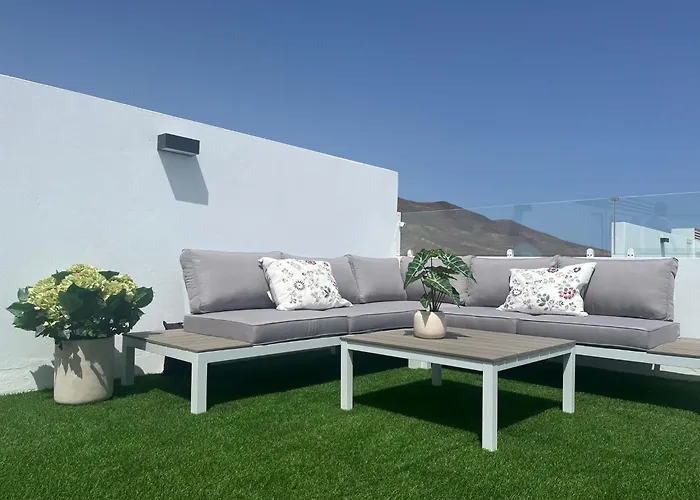 Vila Serena Homes By Livvo *