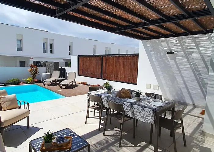 Serena Homes By Livvo * Playa Blanca (Lanzarote)